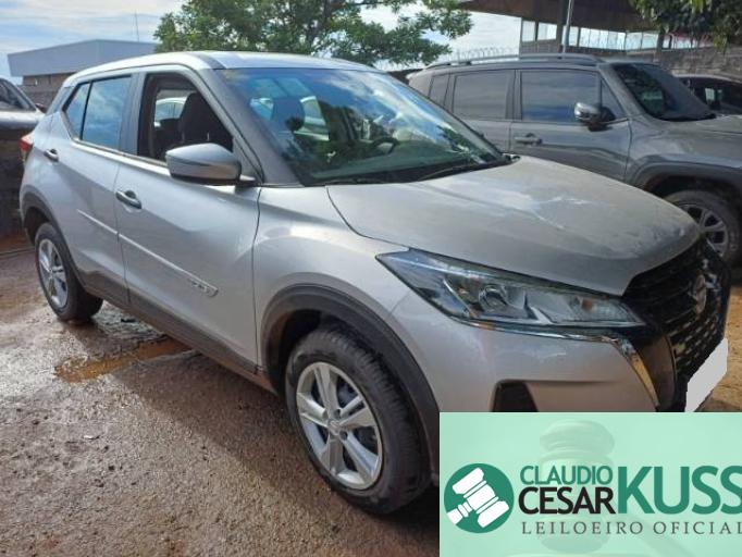 NISSAN KICKS 24/24 NISSAN KICKS 24/24