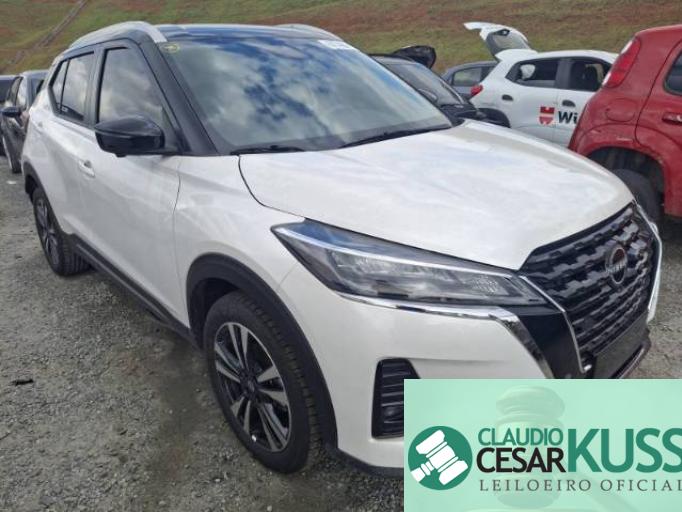 NISSAN KICKS 24/24 NISSAN KICKS 24/24