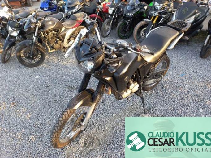 YAMAHA XTZ 250 16/17 YAMAHA XTZ 250 16/17