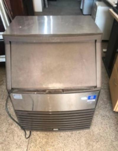 MAQUINA DE GELO ICEMAKER MAQUINA DE GELO ICEMAKER